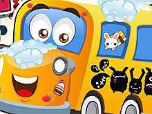 Школьный автобус на автомойке